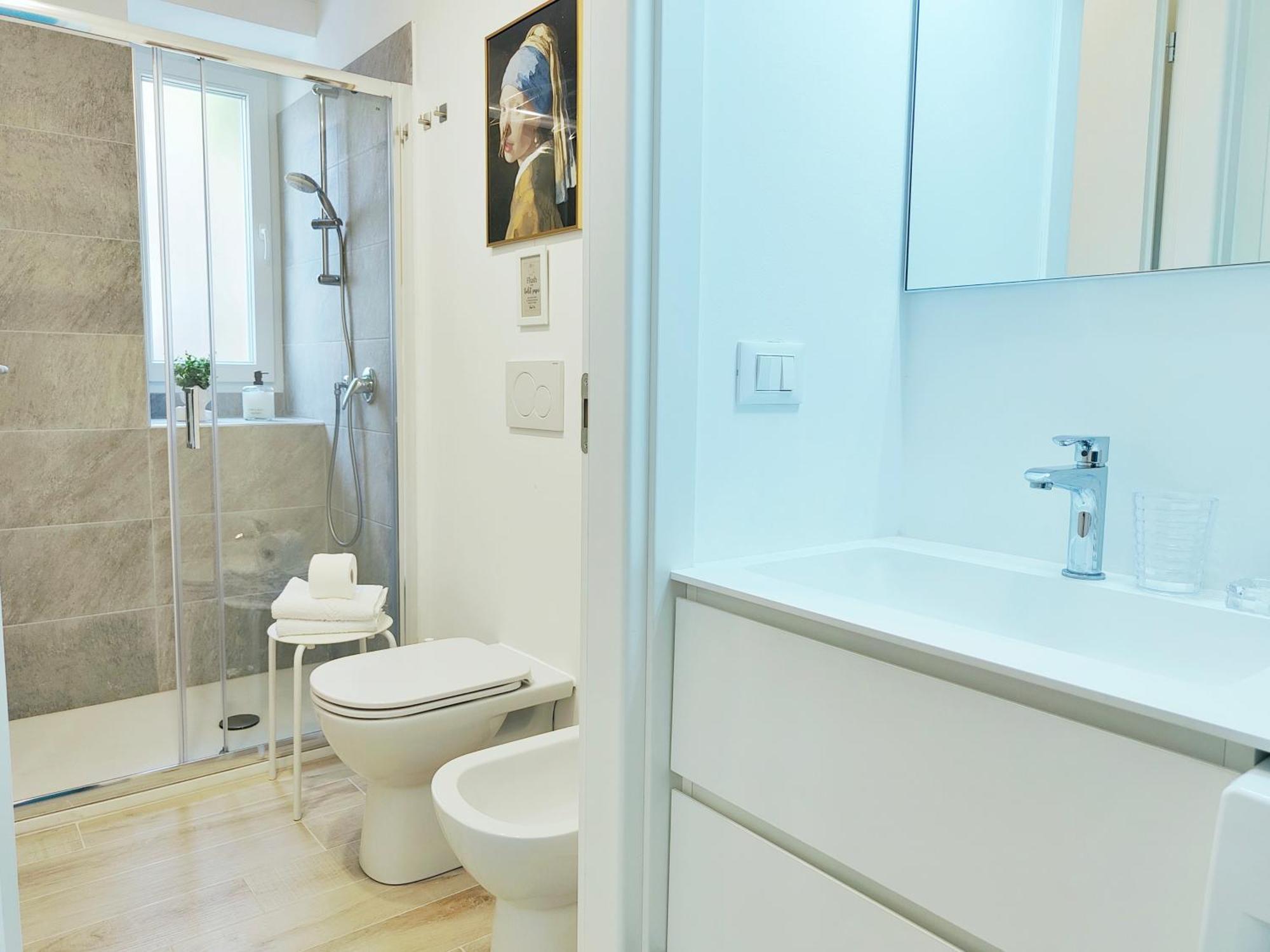 Studio Flat Tiffany Trieste Ngoại thất bức ảnh